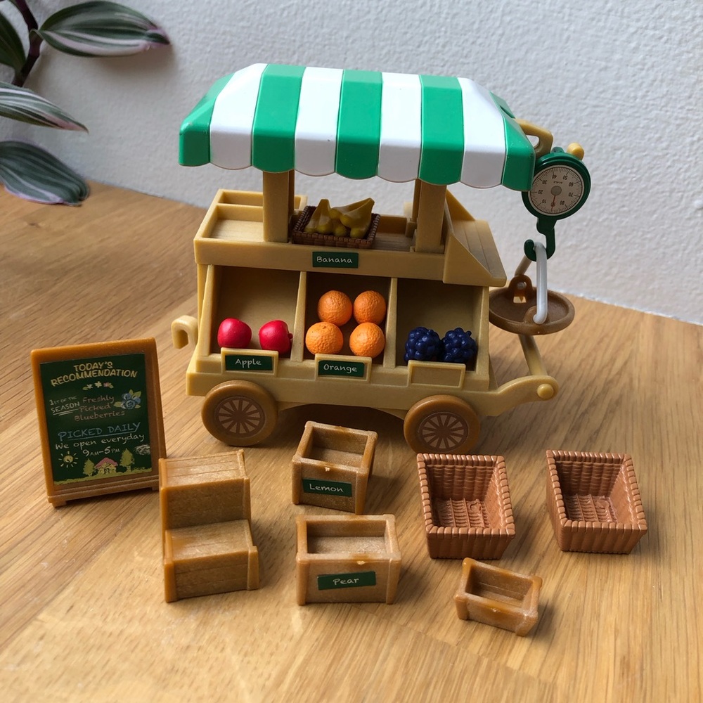 Calico Critters Sylvanian Families Retired Fruit Wagon - Incomplete